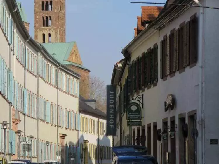 Отель Trutzpfaff