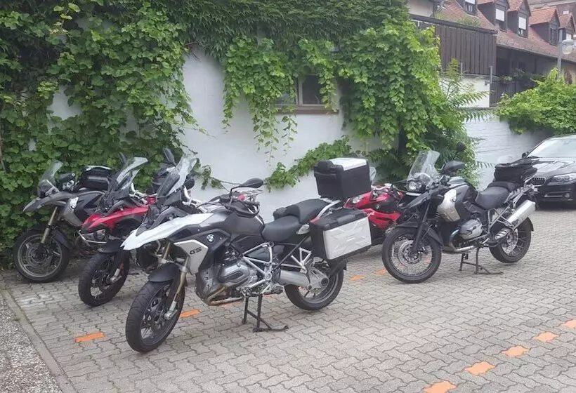 Отель Trutzpfaff