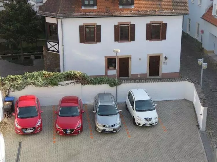 Отель Trutzpfaff