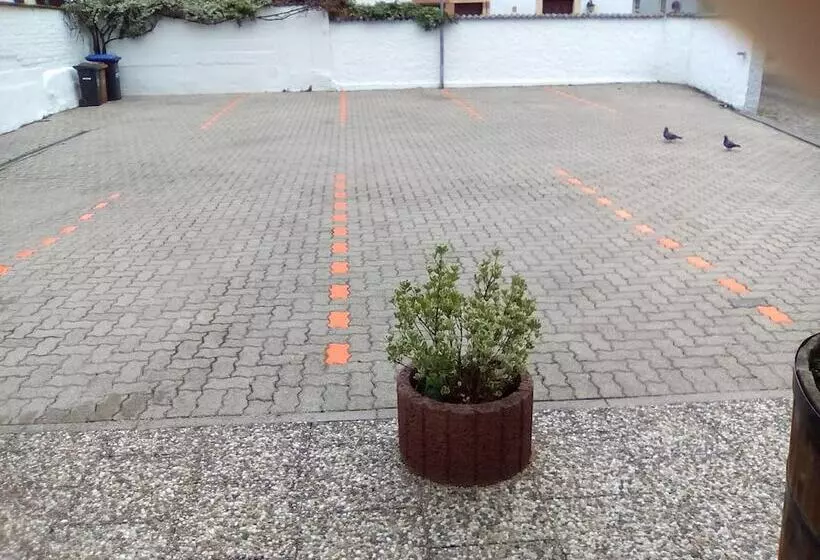 Отель Trutzpfaff