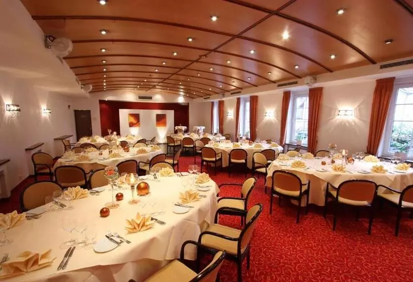 Отель Derstern Hersfeld