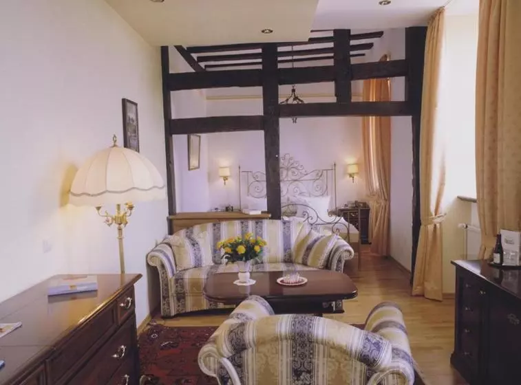 Schloßhotel Kurfürstliches Amtshaus Dauner Burg