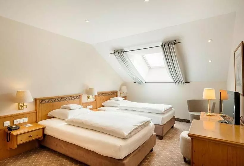 Bauer Hotel Und Restaurant