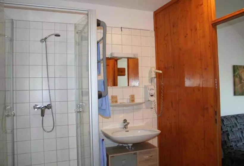 Отель Gasthof Berg