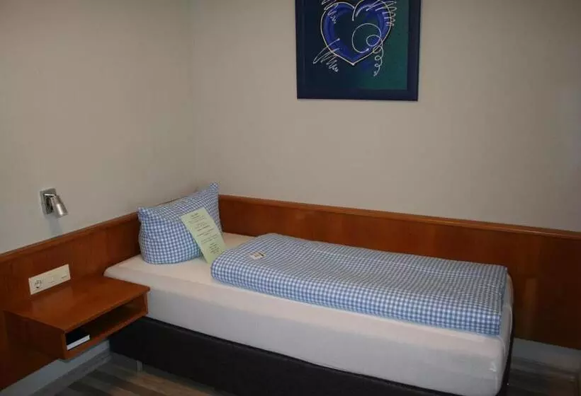 Отель Gasthof Berg