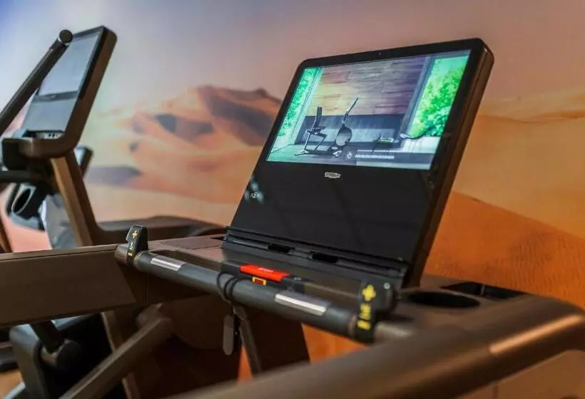 Отель Der Heidehof Conference & Spa Resort