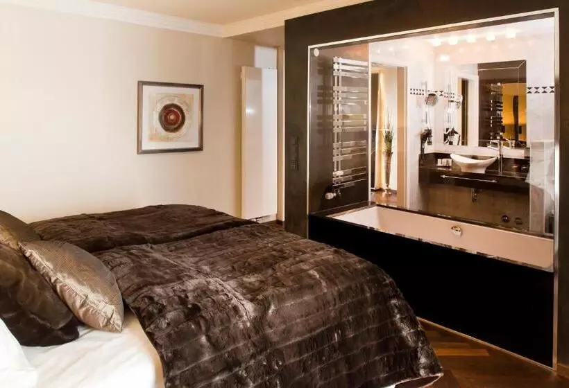 Отель Der Heidehof Conference & Spa Resort