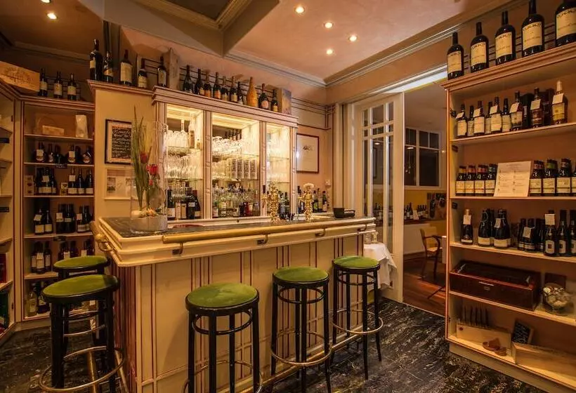 فندق Goldene Traube