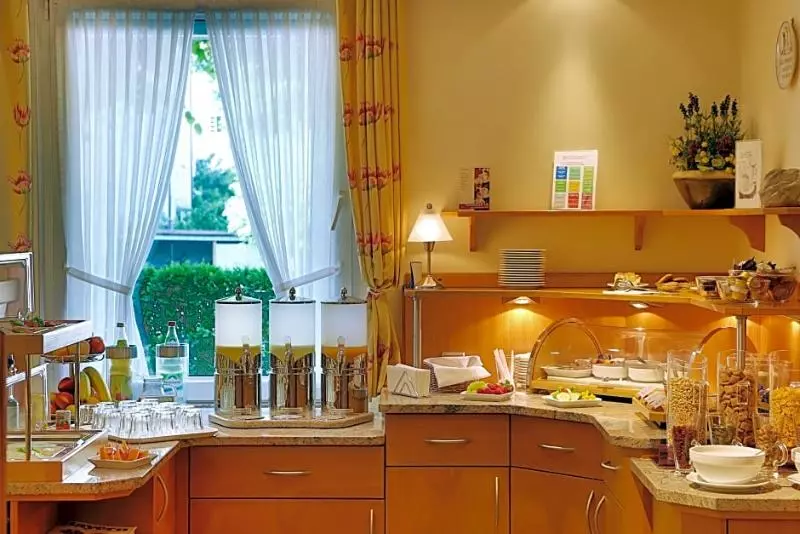 Hotell Kriemhild Am Hirschgarten