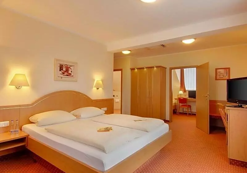 Hotell Kriemhild Am Hirschgarten