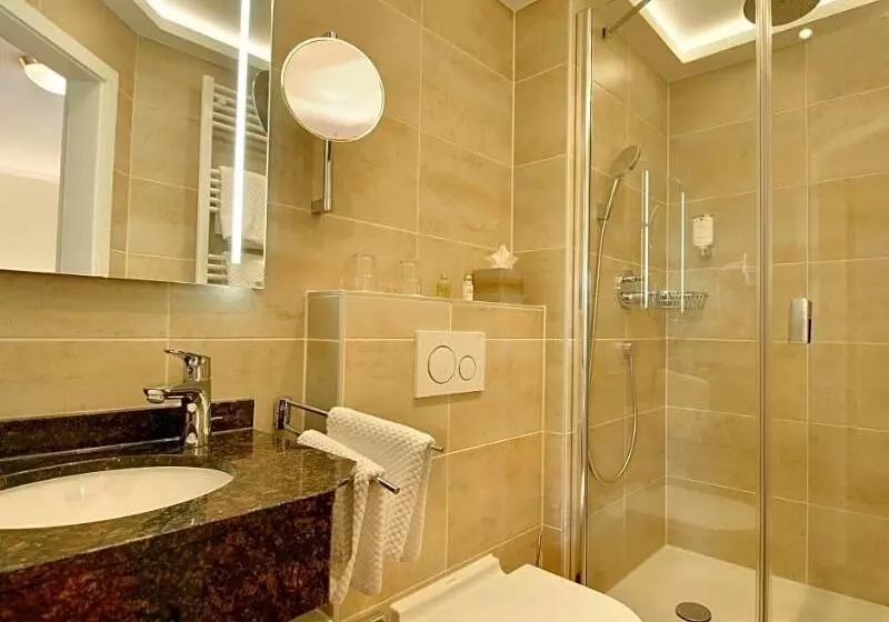 Hotell Kriemhild Am Hirschgarten