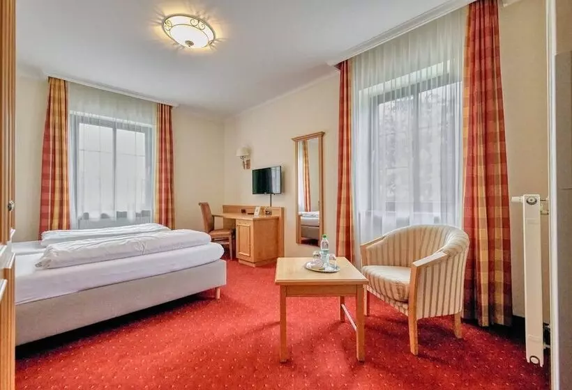 ホテル Wittelsbach Oberammergau