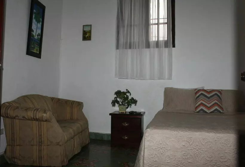 Class Colonial Aparta