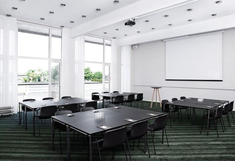 酒店 Comwell Køge Strand