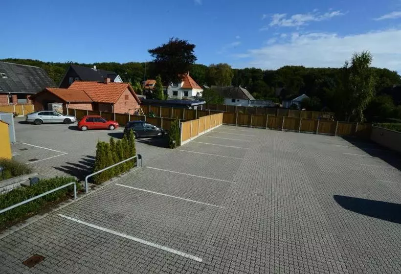 فندق And Restaurant Fru Larsen