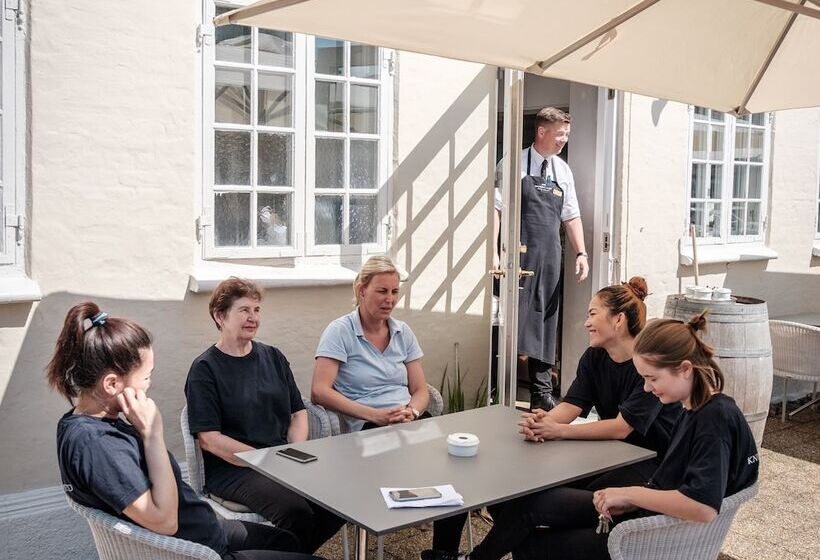 هتل Knudsens Gaard