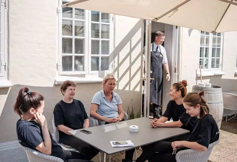 فندق Knudsens Gaard
