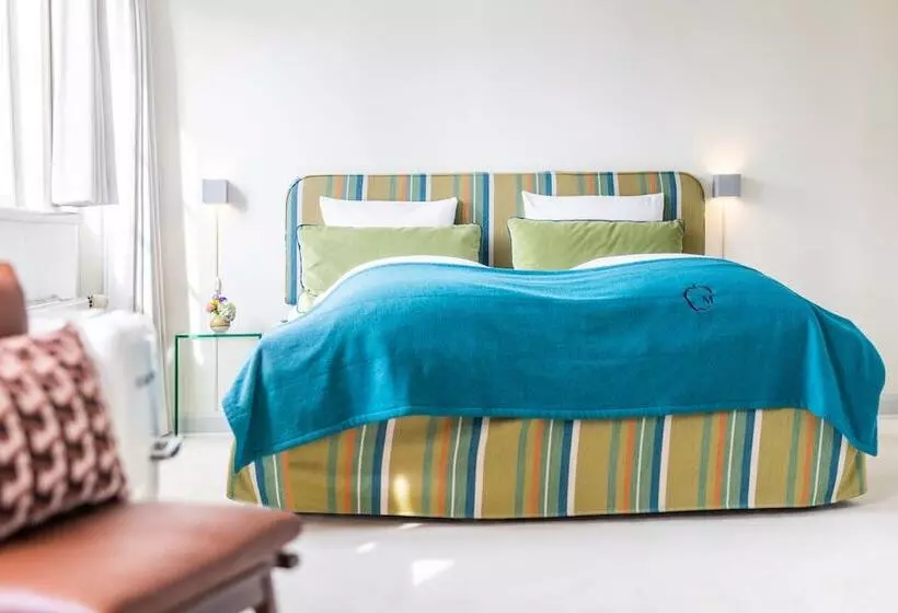 Отель Molskroen