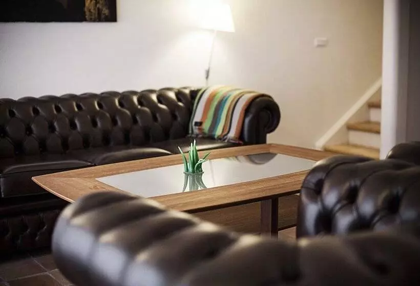 Отель Molskroen