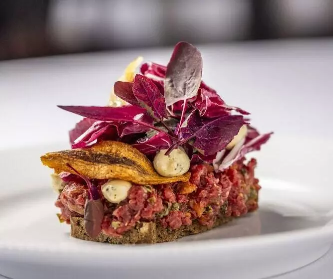 Отель Molskroen