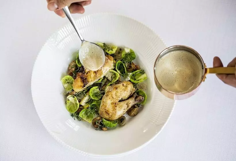 Отель Molskroen