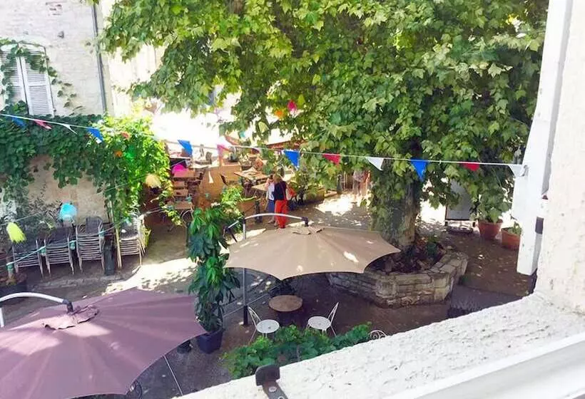 ホテル Auberge Du Puits