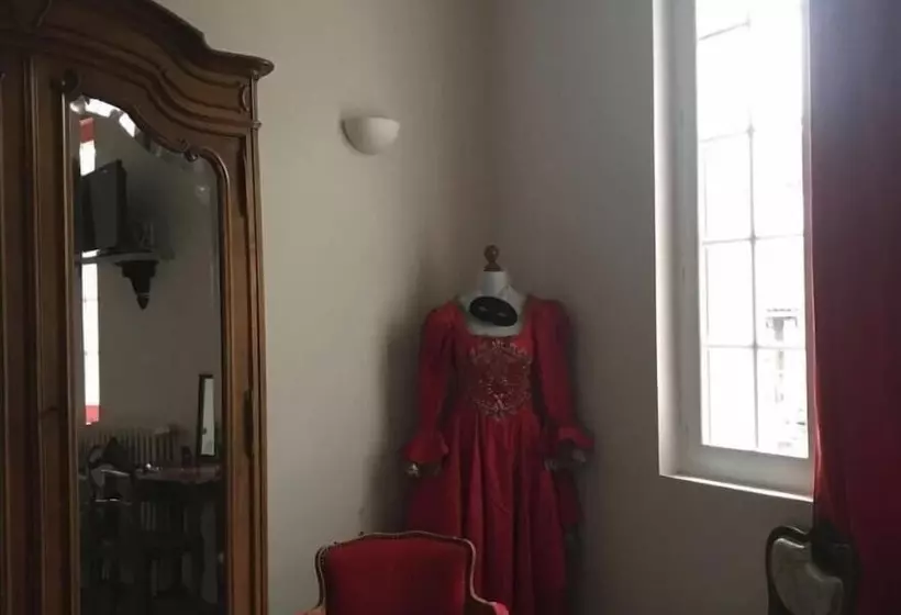 ホテル Auberge Du Puits