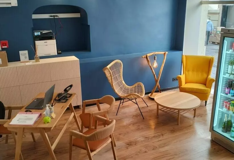 Отель Charlie S Hôtel Cannes