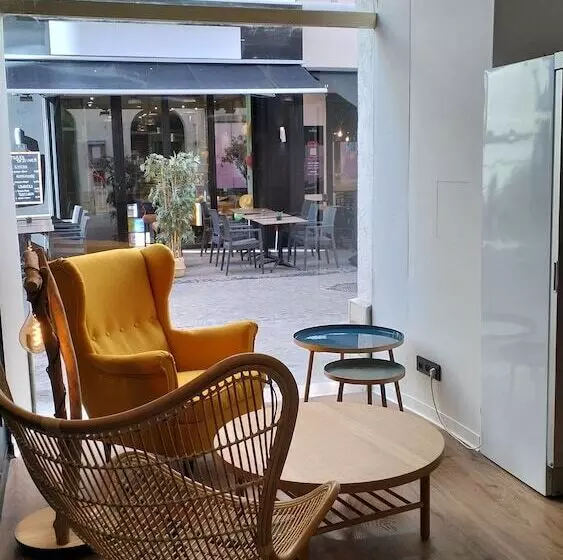 Отель Charlie S Hôtel Cannes