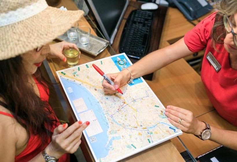 هتل Florence Nice