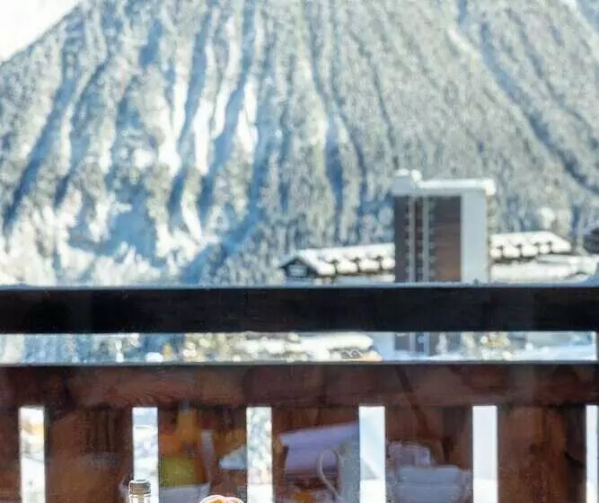 Отель Grand Hôtel Courchevel 1850