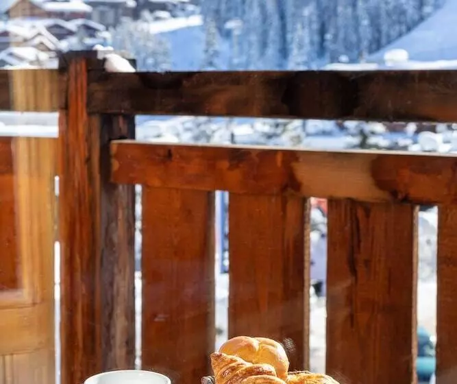 Отель Grand Hôtel Courchevel 1850