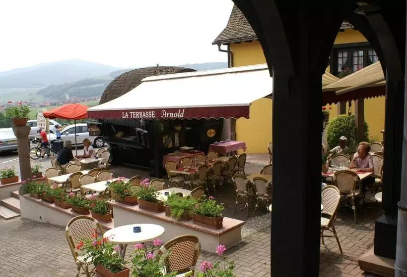 فندق Hôtel Arnold