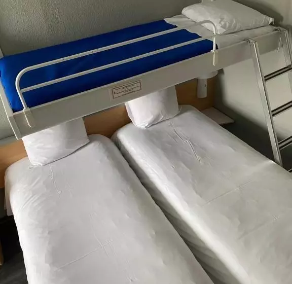 هتل Ibis Poitiers Centre