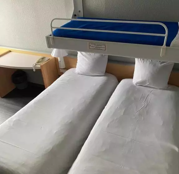 هتل Ibis Poitiers Centre