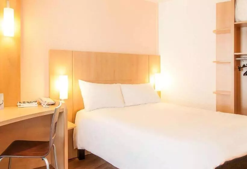هتل Ibis Poitiers Centre