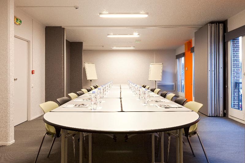 هتل Kyriad Lille Gare Grand Palais