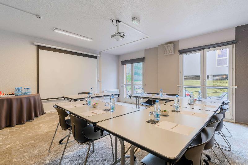 هتل Kyriad Lille Gare Grand Palais