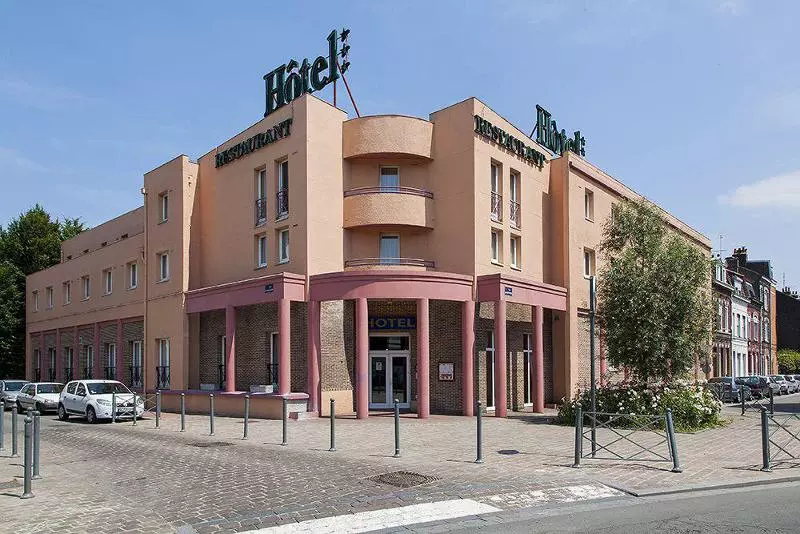 ホテル Kyriad Lille Gare  Grand Palais