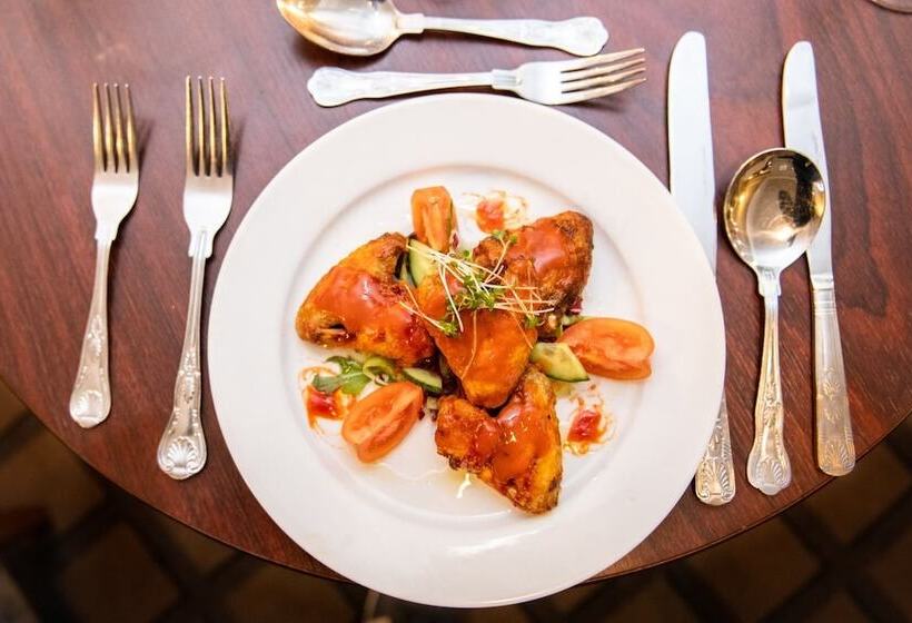 בית מלון כפרי Lake Of Shadows