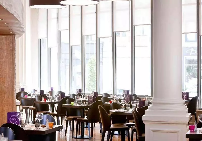 Отель Mercure Lille Roubaix Grand