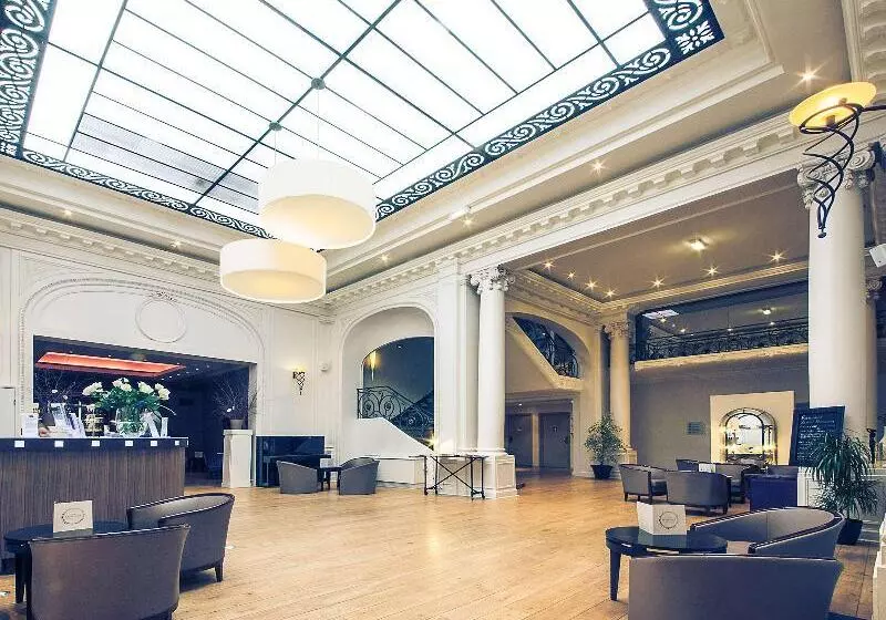 Отель Mercure Lille Roubaix Grand