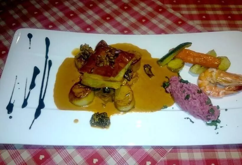 酒店 Logis Hôtel Au Cerf d'Or