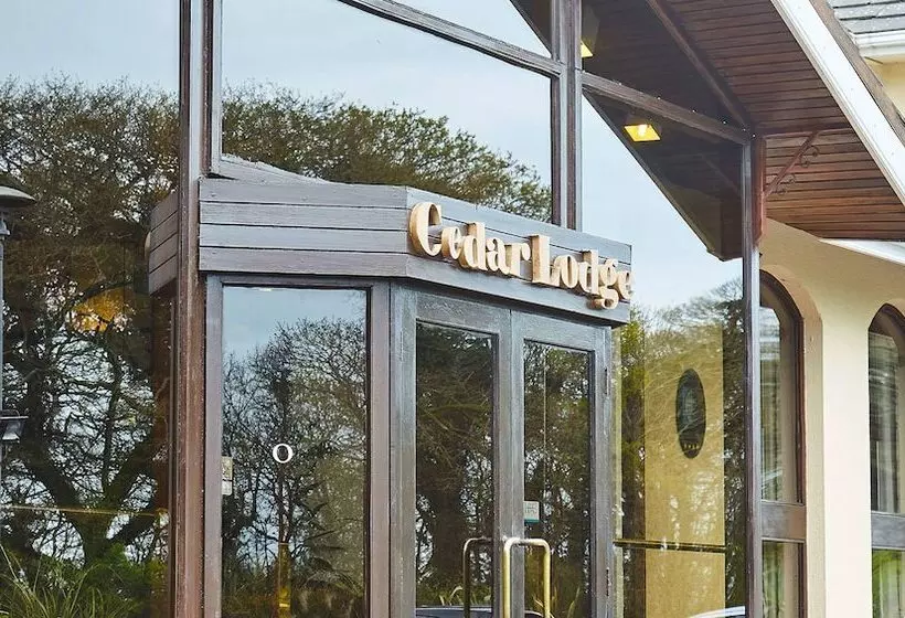 The Cedar Lodge Hotel And Restaurant