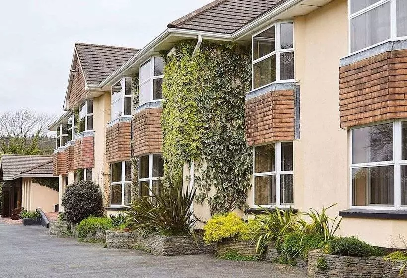 The Cedar Lodge Hotel And Restaurant