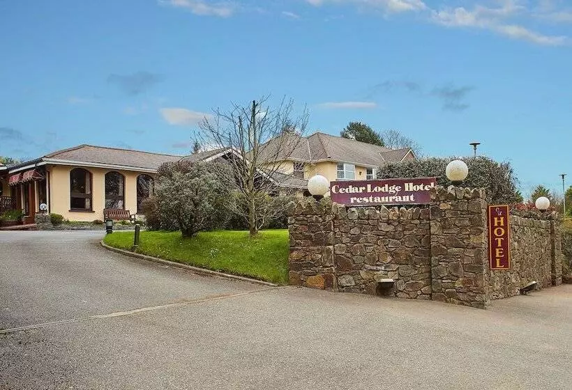 The Cedar Lodge Hotel And Restaurant
