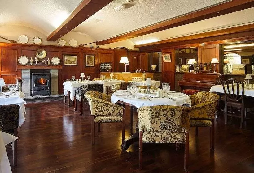 The Cedar Lodge Hotel And Restaurant