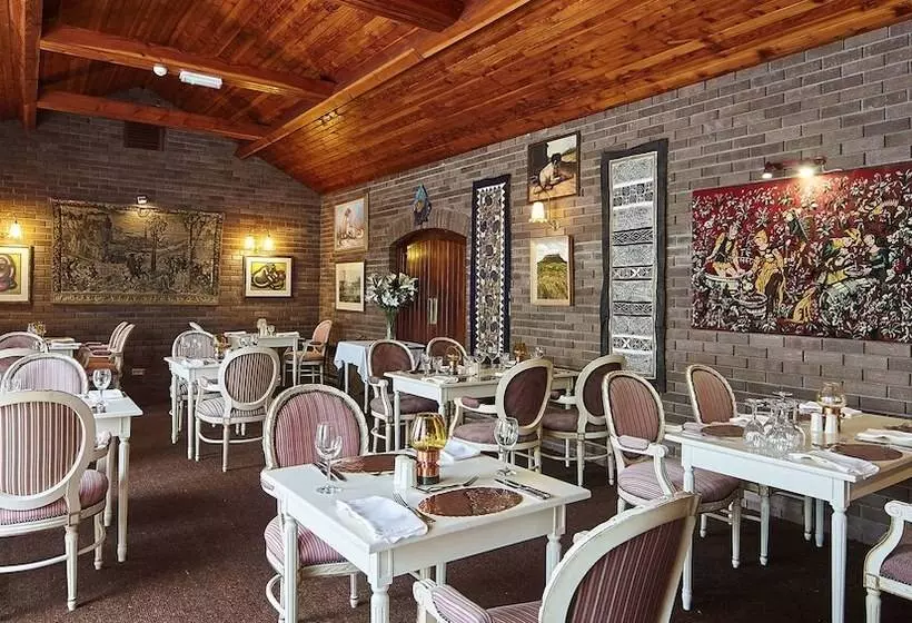 The Cedar Lodge Hotel And Restaurant