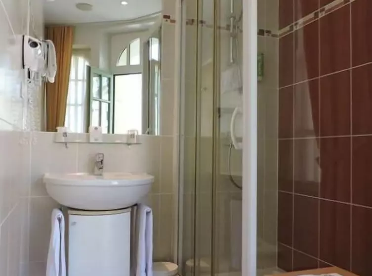 호텔 Balmoral Dinard