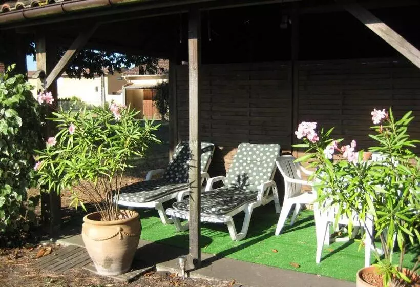 Отель Bellevue De Tradition Familiale